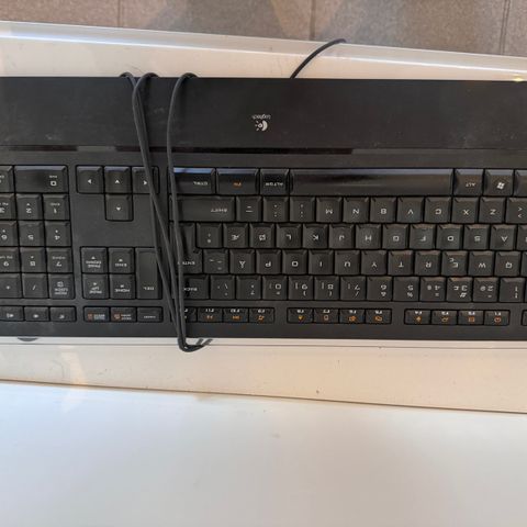 Logitech tastatur