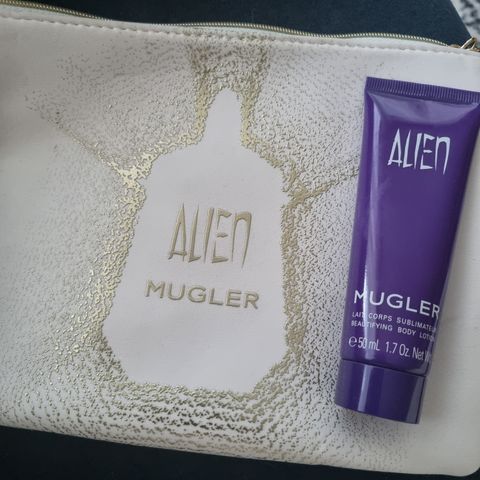 Mugler