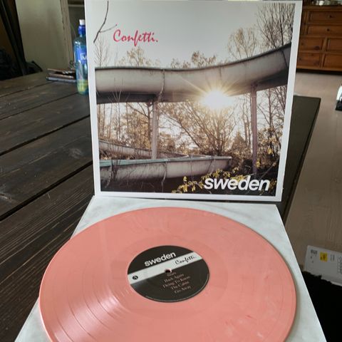 Sweden - Confetti