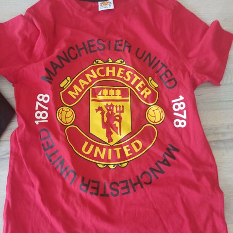 Manchester united t-skjorta og jakke