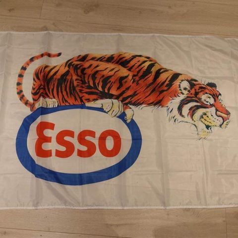 ESSO flagg