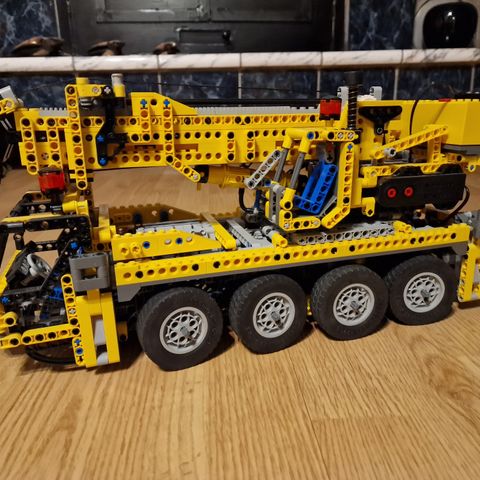 Lego Technic mobilkran 8421