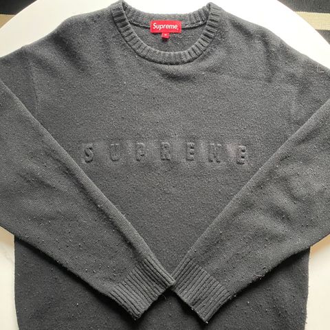 SUPREME EMBOSSED KNIT