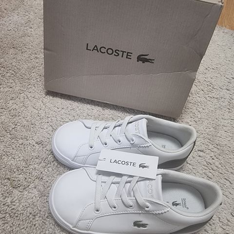 Lacoste sko, str 27