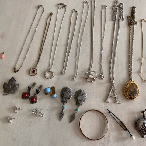 Smykker -diverse selges samlet