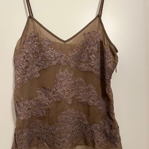 Donna Karan DKNY  silketopp med paljettstener str S (us 6)