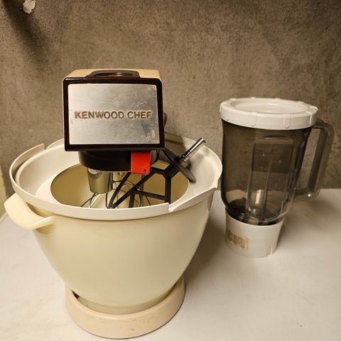 Kenwood Chef med diverse tilbehør