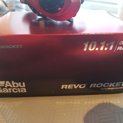 Abu Garcia Revo 4 Rocket