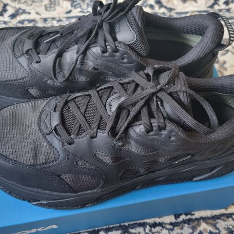 Hoka Clifton Leather Gotetex