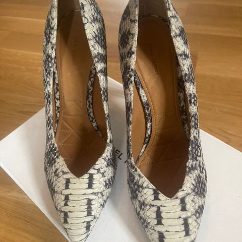 Isabel Marant pumps