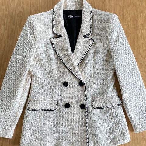 Fin ubrukt blazer fra Zara str M