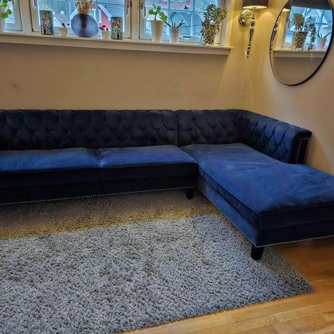 SR Design Sofa