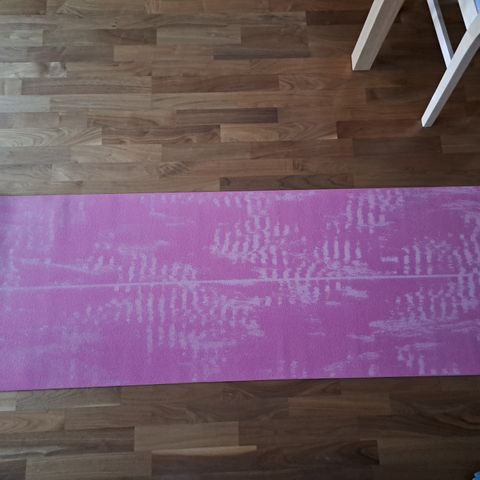 Yogamatte/ Treningsmatte fra Casall for kr. 300