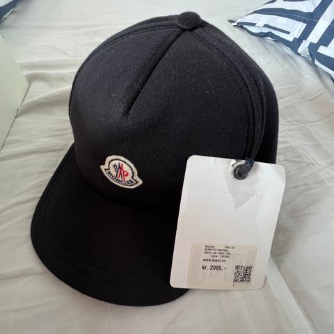 MONCLER CAPS