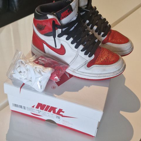 AIR JORDAN RETRO HIGH