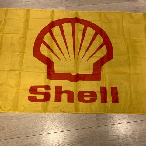 Shell flagg