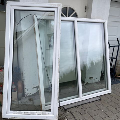 PVC  dører og vinduer i forskjellige størrelser