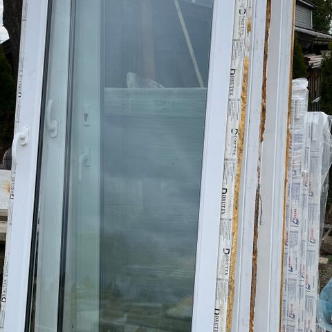 PVC  Dører og vinduer i forskjellige størrelser