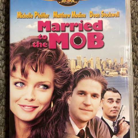 [DVD] Married to the Mob - 1988 (Michelle Pfeiffer)