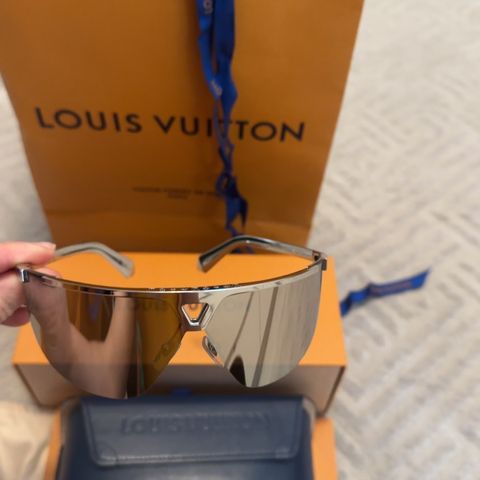 Louis Vuitton briller