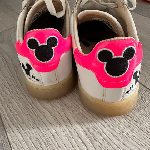 Moa concept sneakers Disney, 39