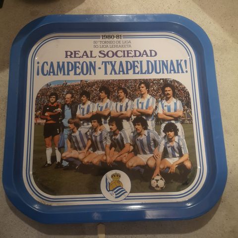 Serveringsbrett med motiv av Real Sociedad 1980-81