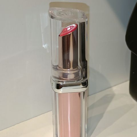 L'Oréal Glow Paradise Pink Wonderland Leppestift Forseglet