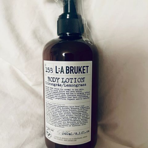 Ny, forseglet L:A BRUKET bodylotion ( Lemongrass)  selges rimelig