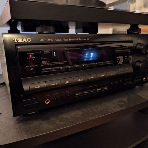 Teac AG-V8500 surround receiver