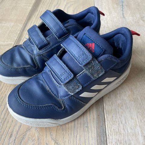 Adidas sneakers, str 31