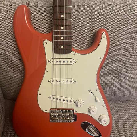 Fender Stratocaster (helt ny)