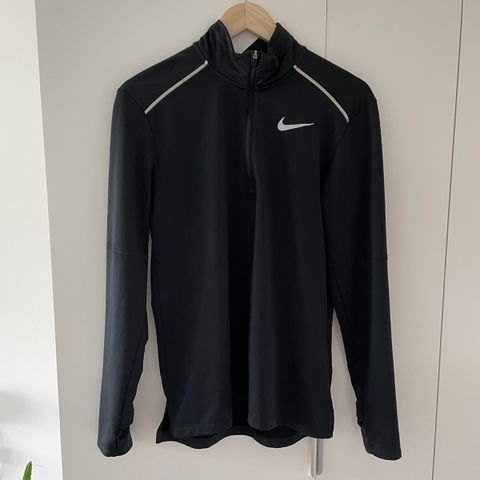 Nike treningsgenser