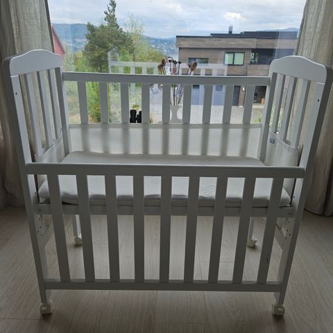 Bedside crib