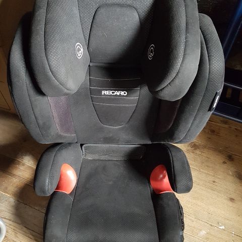 To stk. Recaro Monza Nova 2  15-36kg