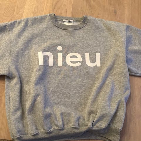 Nieu crewmeck