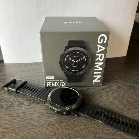 Garmin Fenix 6x med lader og ekstra reim