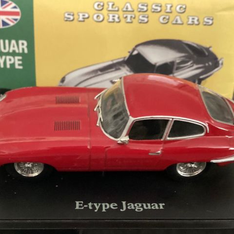 Meget Flott Bilmodell - Jaguar E Type!