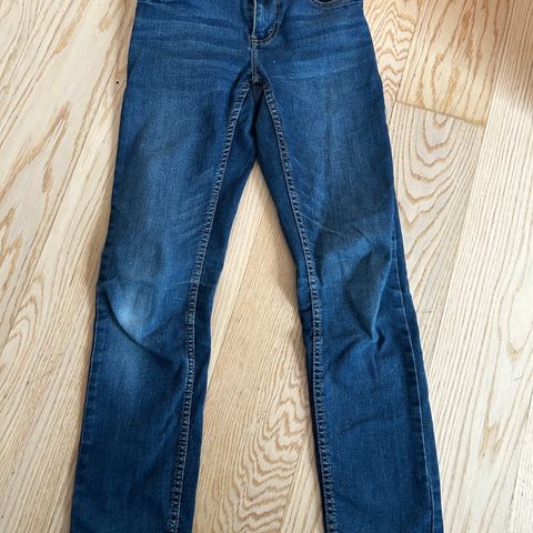 Levis jeans (str 152)