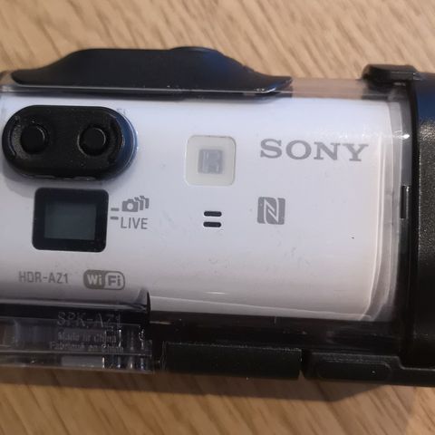 Sony splashproof exmor 11.9 mega pix