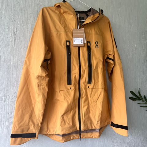 ON Storm Jacket