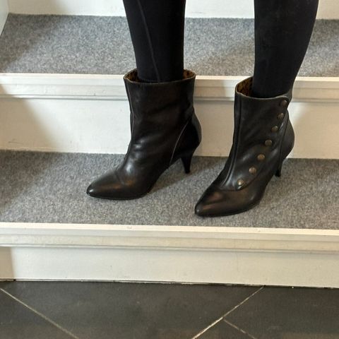 Ubrukte vintage boots i skinn! Str.36!