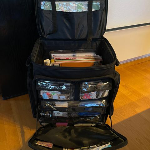 Scrapbooking - koffert og utstyr