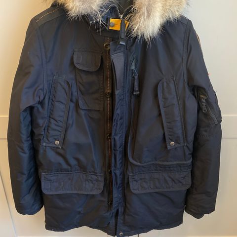 Parajumpers jakke Masterpiece Antholohy (Parkas) til gutt str Young L selges