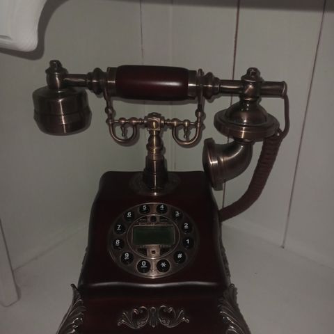 Telefon