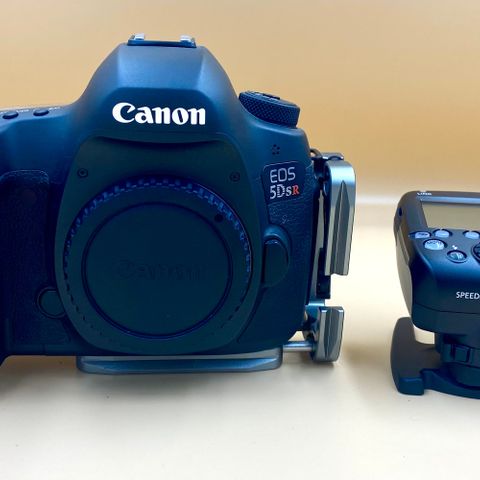 Canon 5DSR m/ Canon EF 50 f/1.2L ++