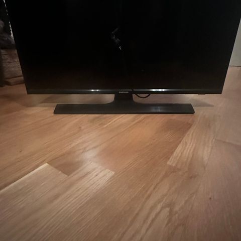 tv samsung 28’