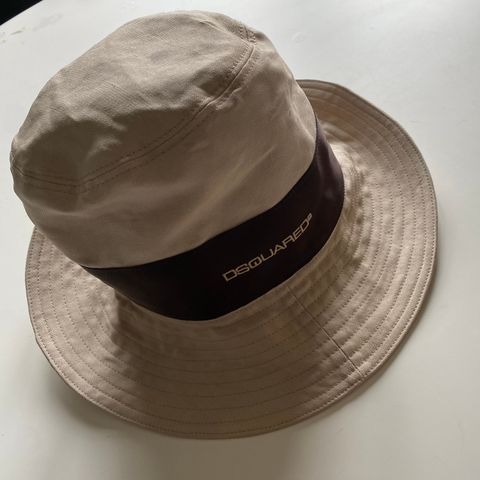 DSQUARED2 BØTTEHATT (S)