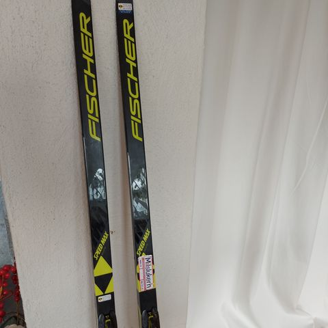 Fischer Speedmax Skate. 166 cm. Raske ski.