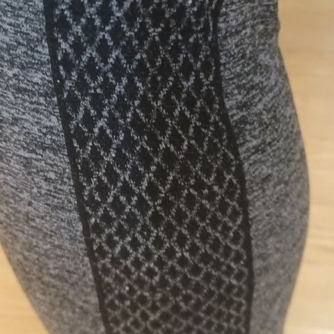 Grå + sort tights, L/XL