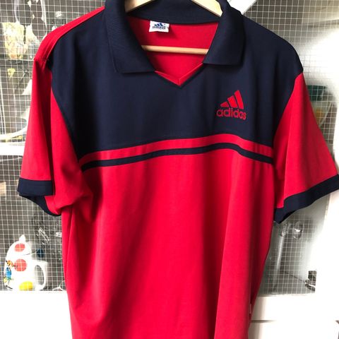 Vintage Adidas str. M